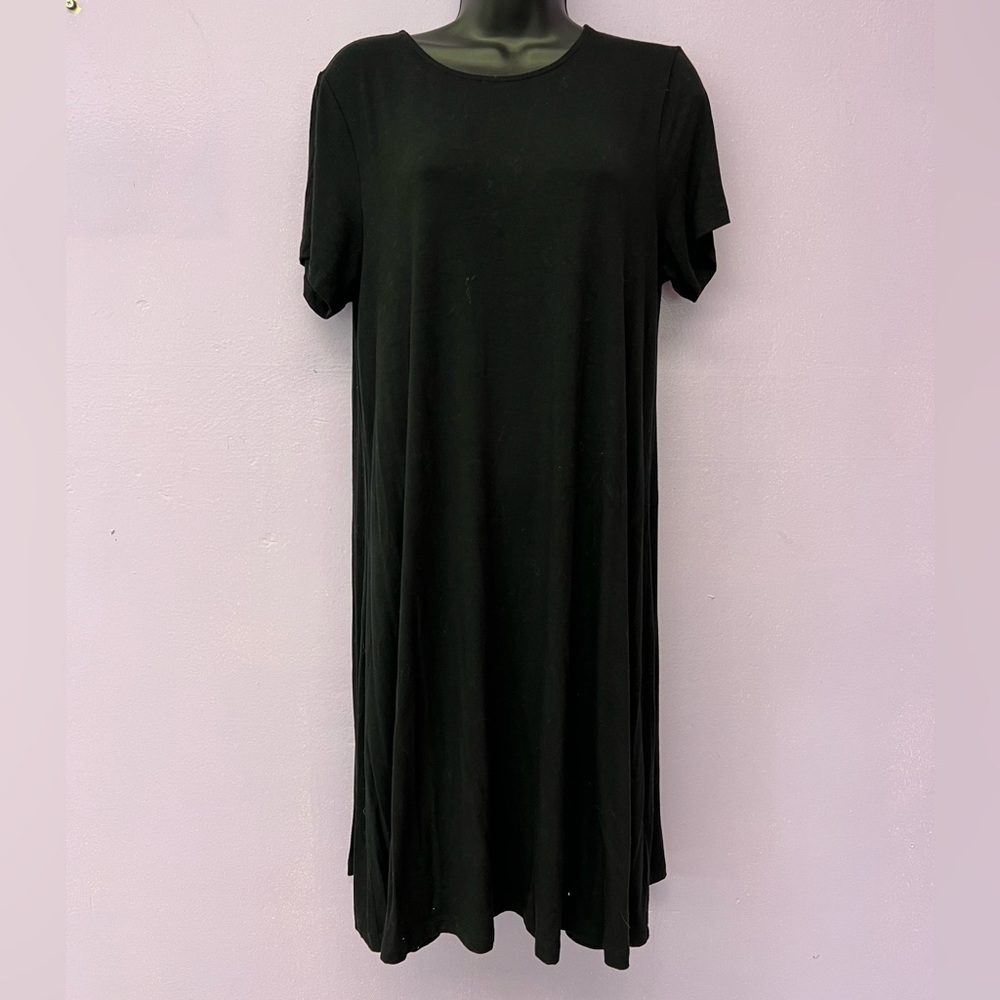 Old Navy short sleeve black dress